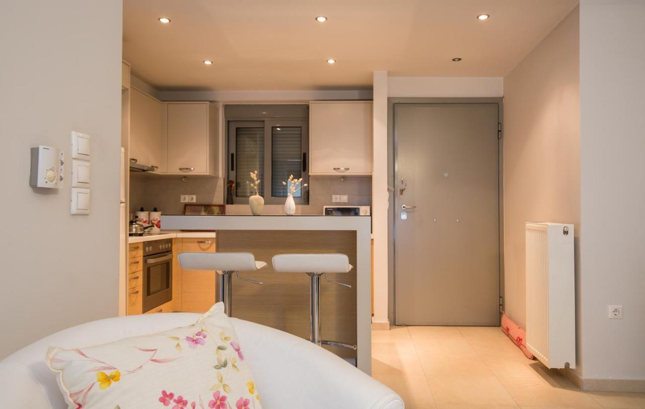 Lovely New Βuild Flat Near Metro - Free Parking Атина Екстериор снимка