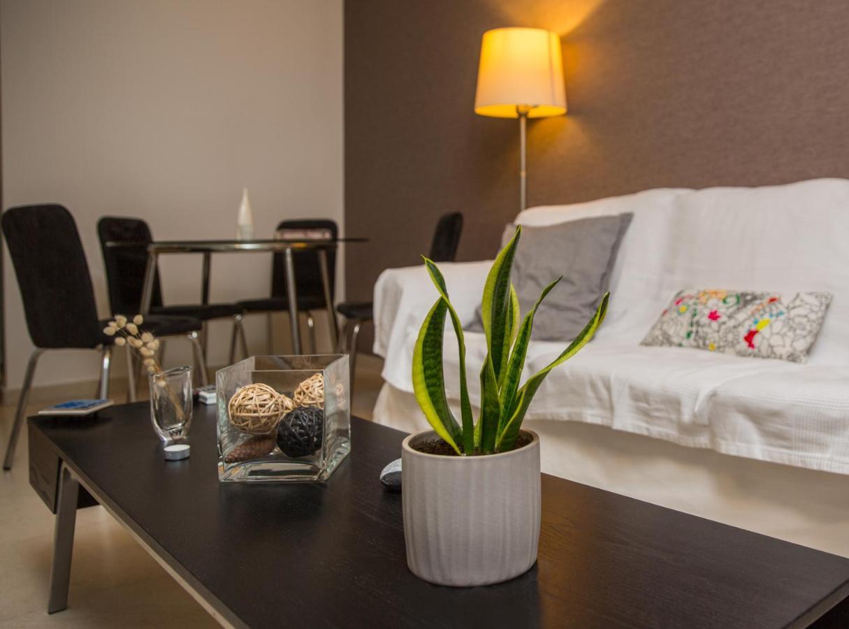 Lovely New Βuild Flat Near Metro - Free Parking Атина Екстериор снимка